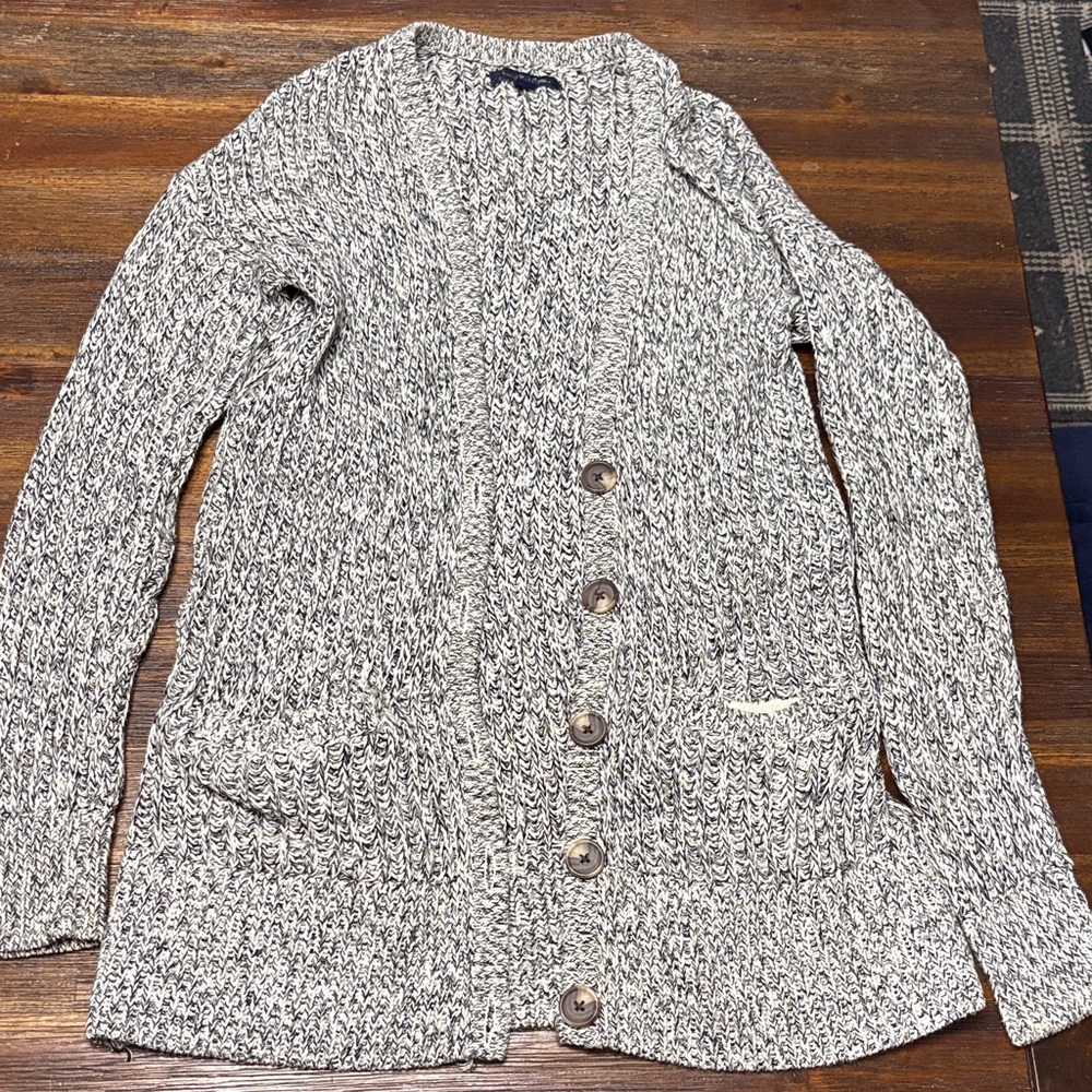 American Eagle Outfitters Black and White Knit Sweater Size Small